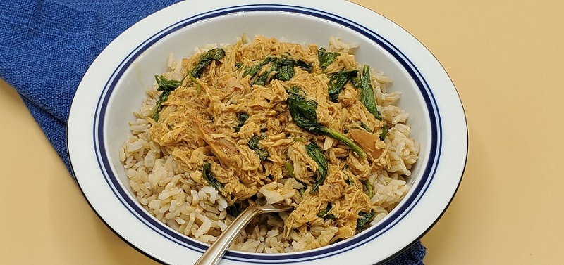 The crock pot peanut chicken and spinach bowl recipe can help make a healthy crock pot meal for dinner and the whole family. Peanut Chicken Crock Pot | Thai Peanut Chicken | Amazing Crock Pot Recipes | Healthy Crockpot Recipes | Slow Cooker Recipes for Two | Slow Cooker Recipes with Chicken