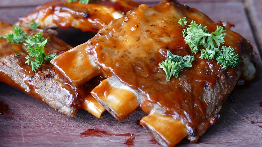 These slow cooker BBQ ribs are so delicious and tender. With how easy they are to make, you can fix it and forget it and have dinner waiting for you. Slow Cooker Beef Ribs | Slow Cooker Boneless Pork Ribs | Slow Cooker Ribs Beer | Healthy Slow Cooker Country Style Ribs | Sweet Baby Rays Crockpot Boneless Ribs