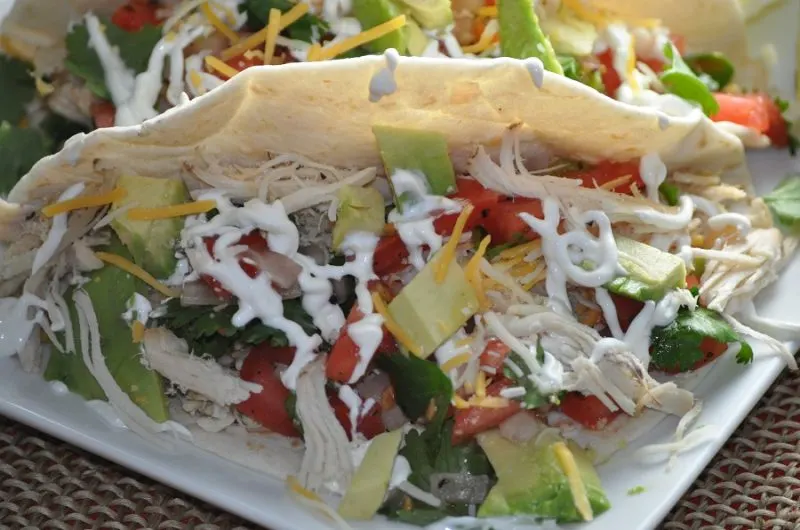 Easy Crockpot Chicken Tacos
