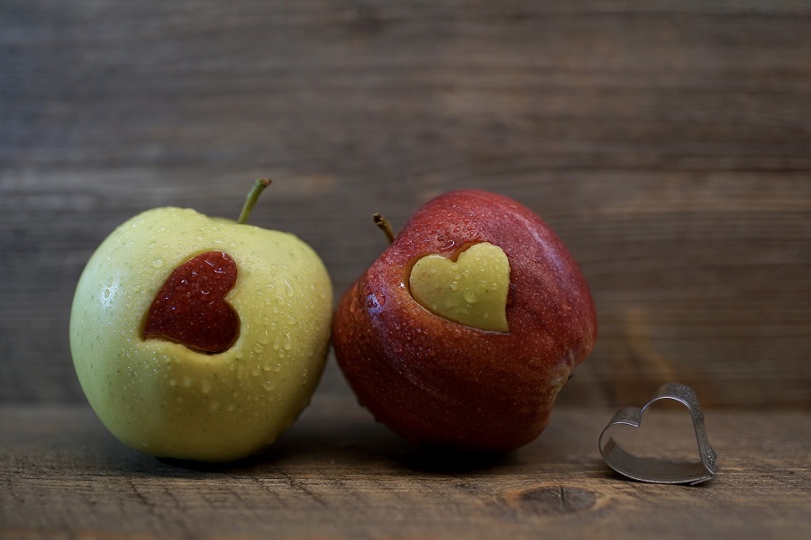 Crockpot Valentine's Day Recipes Apples with Heart-Shaped Cutouts