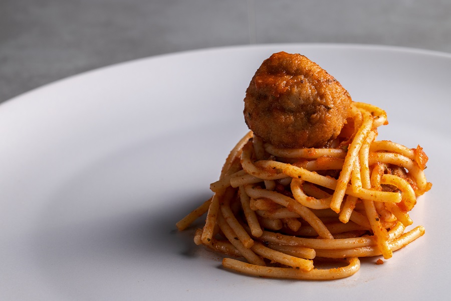 Instant Pot Meatballs and Pasta Recipes a Twisted Stack of Paste with a Single Meatball On Top