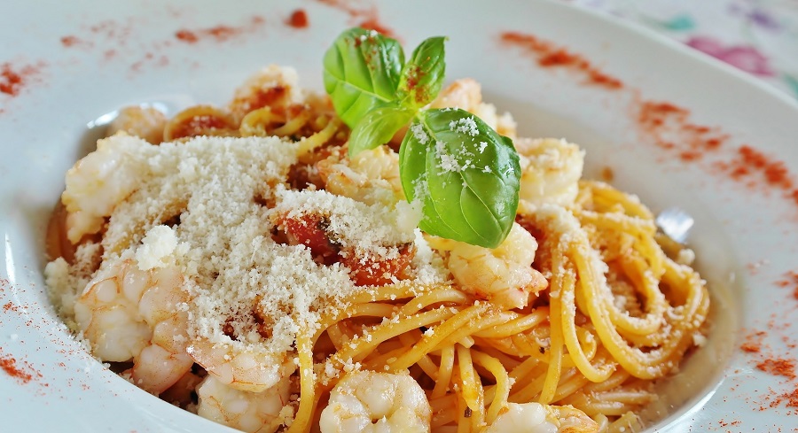 Instant Pot Pasta Recipes Close Up of a Plate of Spaghetti