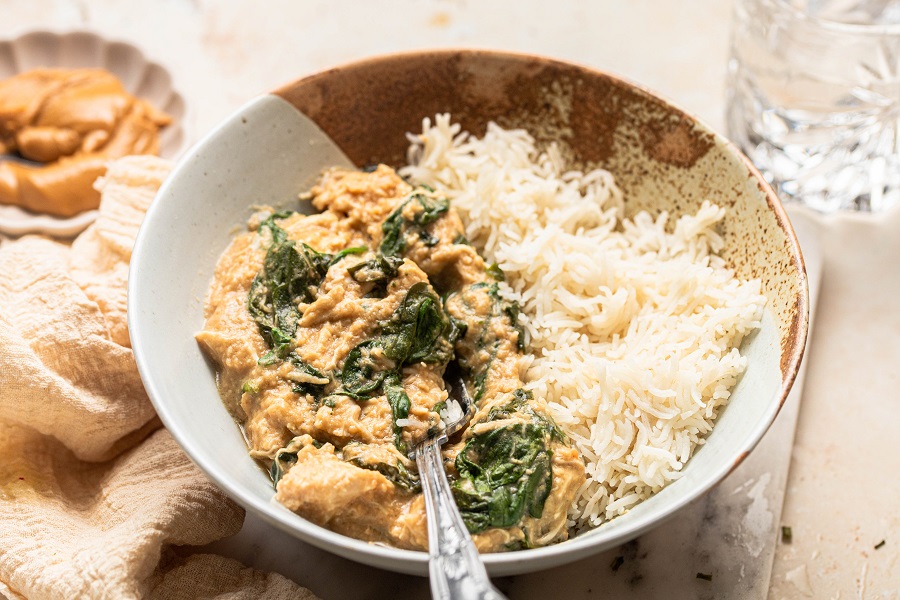 Chicken and Rice Crockpot Recipes Close Up of a Chicken, Spinach and Rice Bowl