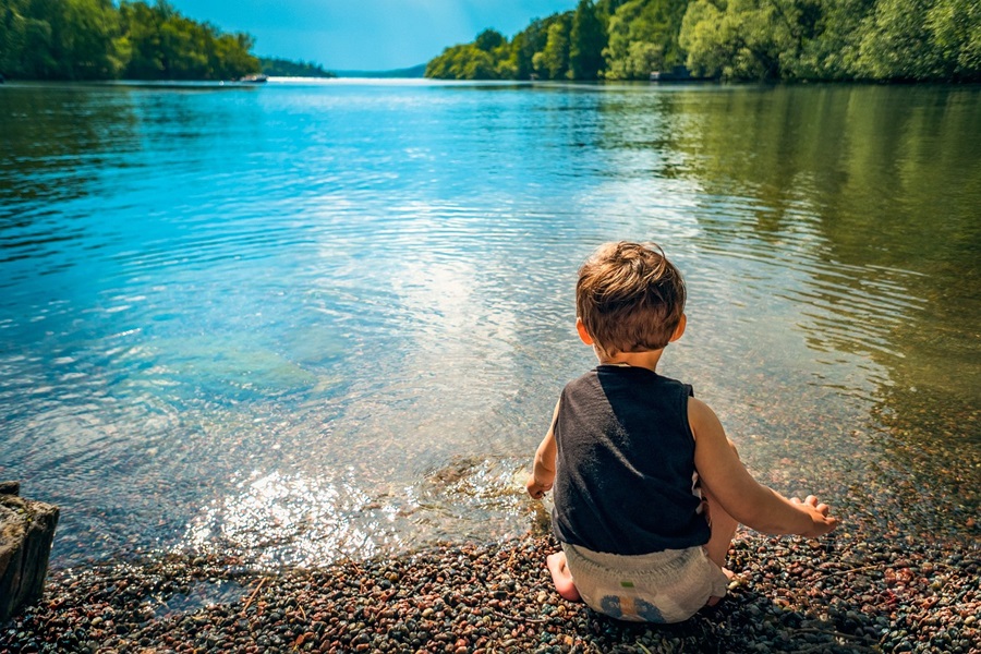 Easy Crockpot Summer Dinner Recipes a Little Boy Sitting by a Lake on a Sunny Day