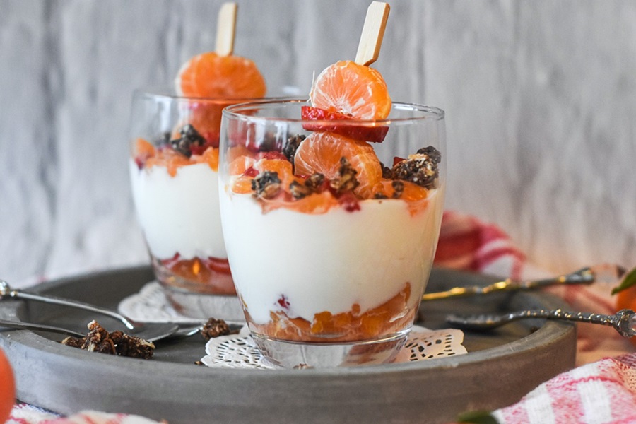 How to Make Instant Pot Yogurt Two Glasses of Parfait with Oranges and Yogurt