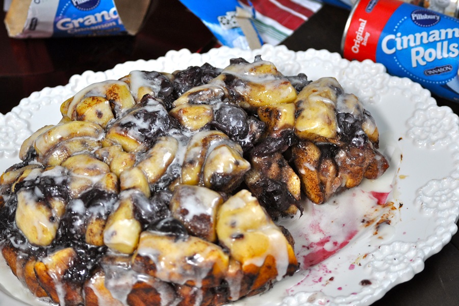 Dump and Go Crockpot Recipes Close Up of Monkey Bread on a Serving Platter