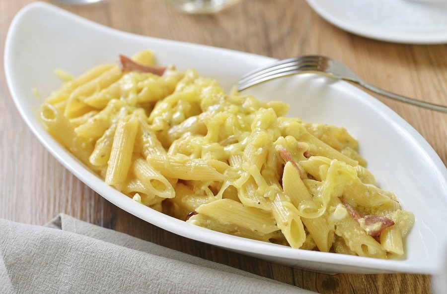 Instant Pot Mac and Cheese Recipes Overhead View of a Serving Platter with Mac and Cheese and a Serving Fork