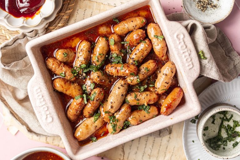 Crockpot Little Smokies with Grape Jelly and BBQ Sauce