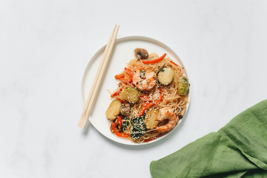 Crockpot Shrimp Pasta Recipes a Plate with a Shrimp, Pepper, and Pasta Recipe