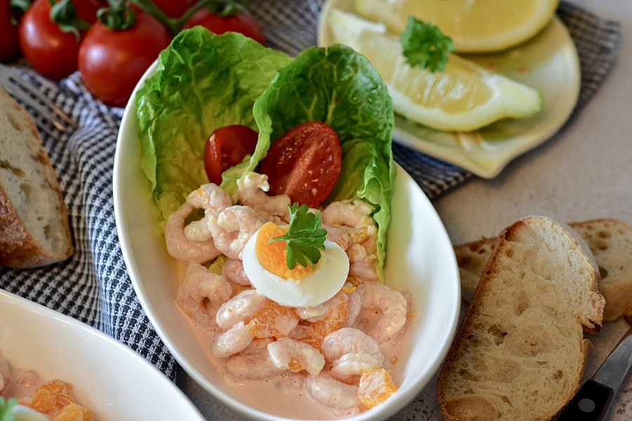 Instant Pot Shrimp Soup Recipes a Small Platter of Shrimp Surrounded by Other Ingredients