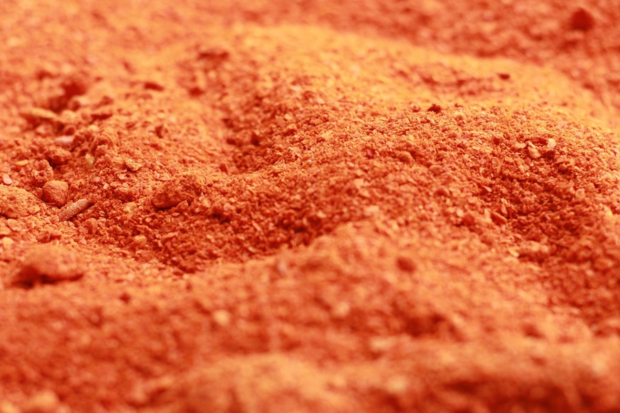 Chili Powder vs Cayenne Close Up of a Pile of Chili Powder