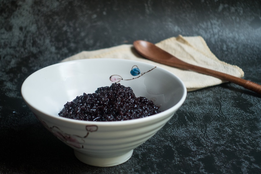 Instant Pot Rice Too Sticky a Small Bowl of Black Rice