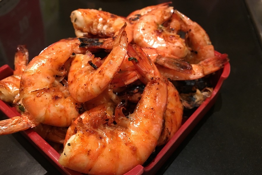Red Lobster Baja Shrimp Bowl Recipe Ideas Close Up of Cooked Shrimp in a Small Square Bowl