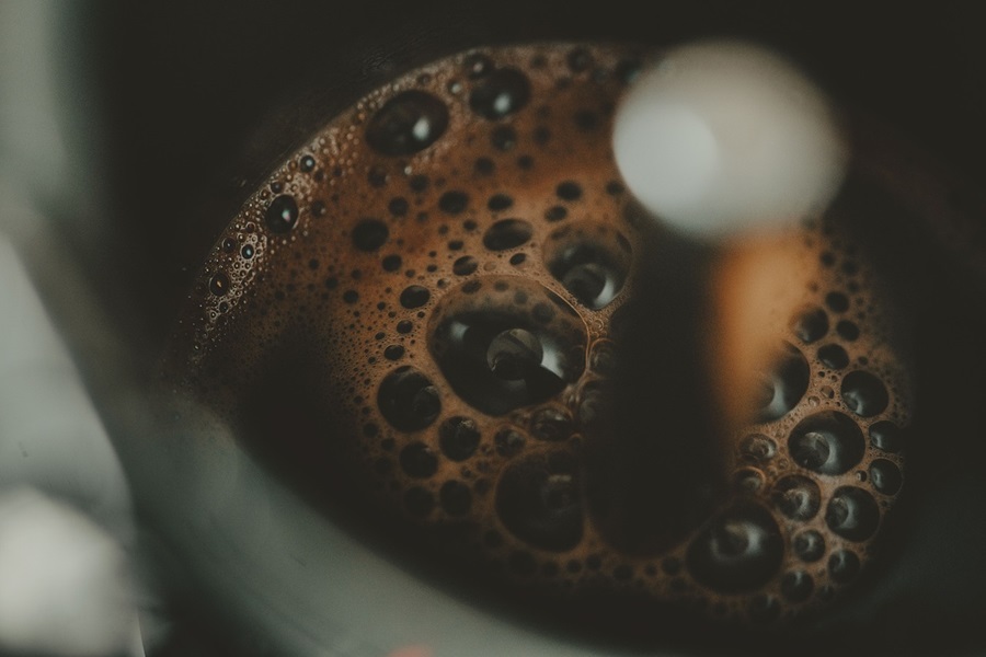 Keurig K525 vs K575 Close Up of Coffee in a Cup