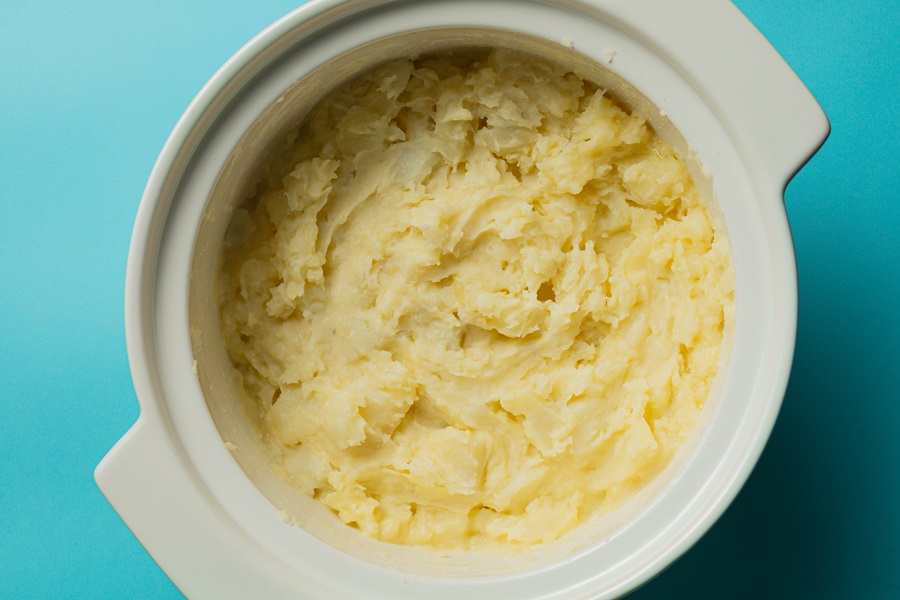 Easy Twice-Baked Potatoes Recipe for the Oven Overhead of Mashed Potatoes in a Baking Dish