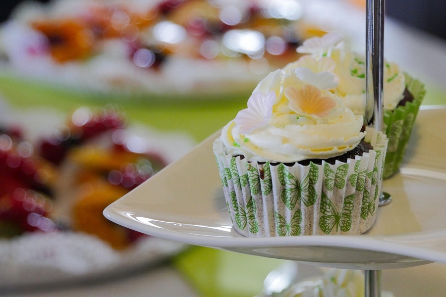 St Patricks Day Cupcake Recipes Green Cupcakes on a Serving Platter